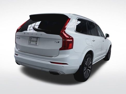 Used 2021 Volvo XC90 T6 Momentum w/ Advanced Package image 8