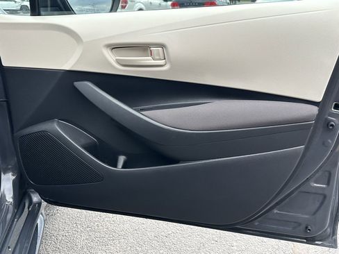 Used 2023 Toyota Corolla LE image 17