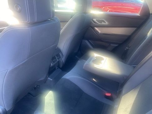 Used 2019 Land Rover Range Rover Velar image 19