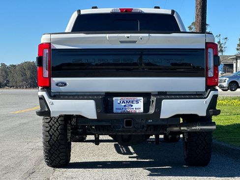 New 2026 Ford F250 Platinum w/ Tremor Off-Road Package AWD/4WD image 4