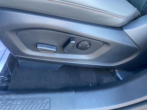New 2025 Ford Explorer Active w/ Active Comfort Package image 12