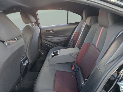 Used 2025 Toyota Corolla SE image 15