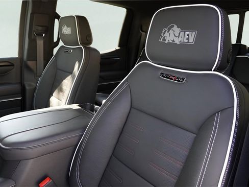 New 2026 GMC Sierra 1500 AT4X w/ AT4X AEV Edition image 14