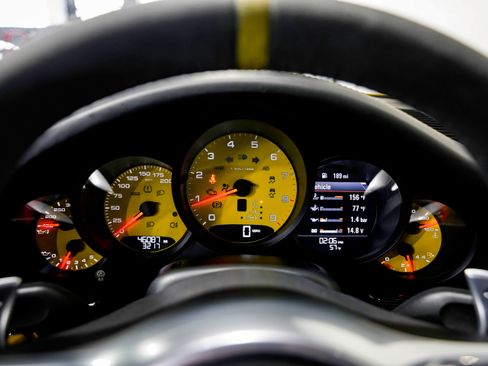 Used 2015 Porsche 911 Carrera GTS image 11