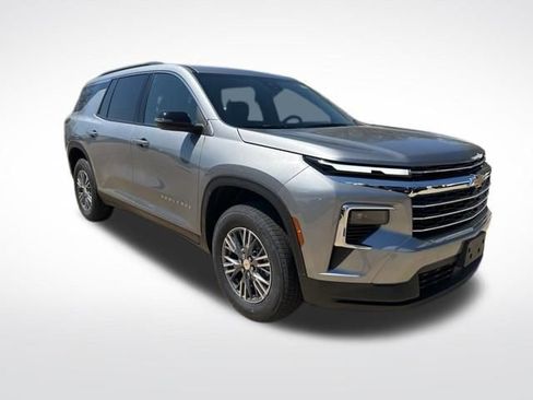 New 2026 Chevrolet Traverse LT image 6