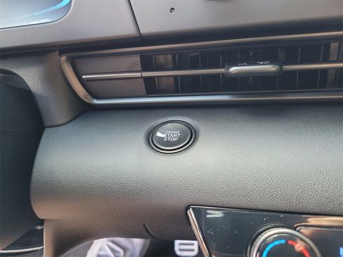 New 2025 Hyundai Elantra Sport w/ Cargo Package image 23