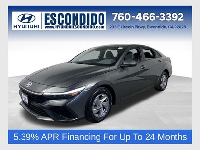 New 2026 Hyundai Elantra SE w/ Cargo Package