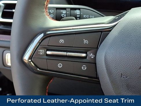 Used 2026 Chevrolet Traverse RS image 26