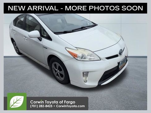 Used 2012 Toyota Prius Four w/ Deluxe Solar Roof Pkg FWD image 1