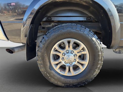 Used 2018 RAM 2500 Laramie image 9