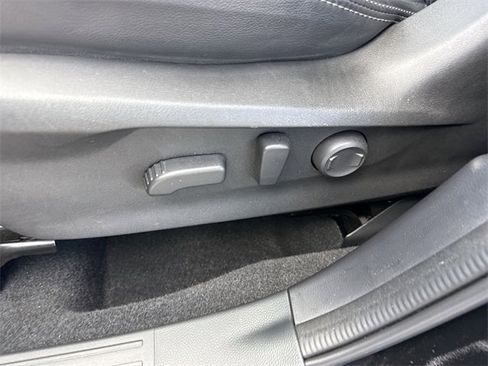 Used 2023 Subaru Forester Limited image 12