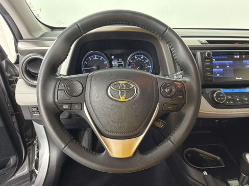 Used 2017 Toyota RAV4 Limited FWD image 11