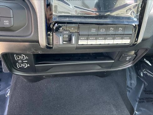 Used 2025 RAM 2500 Tradesman AWD/4WD image 24