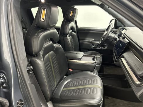 Used 2024 Rivian R1T Adventure AWD/4WD image 23