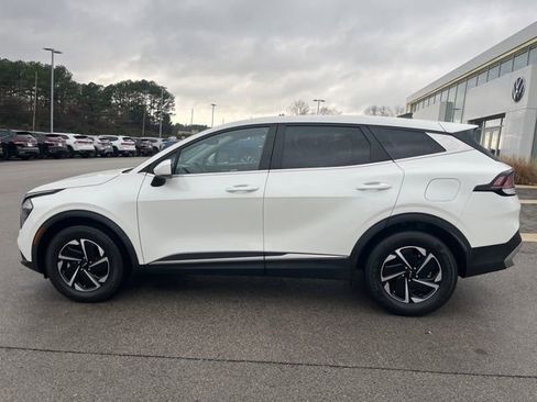 Used 2023 Kia Sportage LX image 9