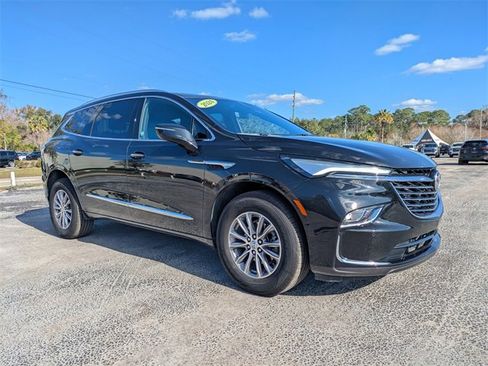 Used 2024 Buick Enclave Premium image 2