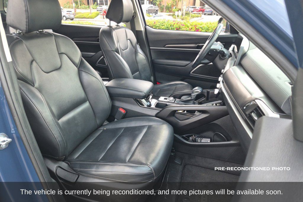 Used 2024 Kia Telluride S w/ S Sunroof Package FWD image 15