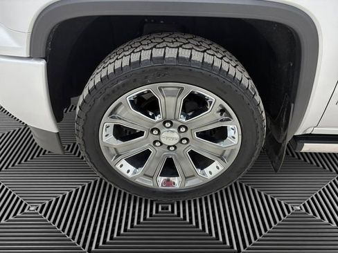 Used 2018 GMC Sierra 1500 Denali w/ Denali Ultimate Package image 9