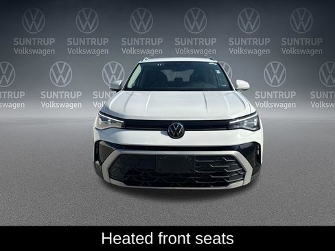 Used 2025 Volkswagen Taos SE AWD/4WD image 10