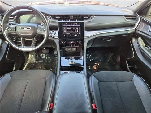 Used 2022 Jeep Grand Cherokee L Laredo AWD/4WD image 17