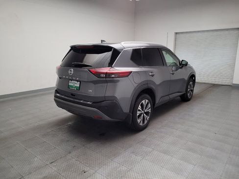 Used 2021 Nissan Rogue SV w/ Premium Package FWD image 9
