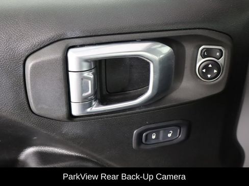Used 2022 Jeep Gladiator Mojave AWD/4WD image 19