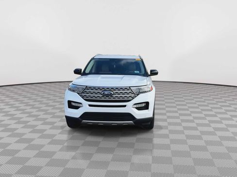 Used 2022 Ford Explorer Limited AWD/4WD image 3