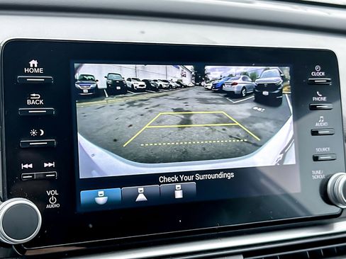 Used 2022 Honda Accord Sport image 23