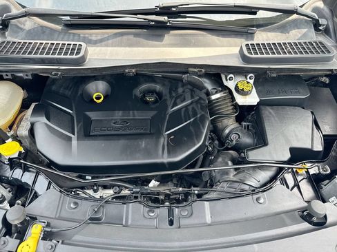 Used 2019 Ford Escape Titanium AWD/4WD image 25