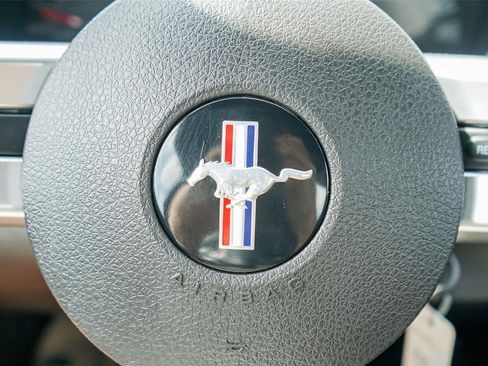 Used 2007 Ford Mustang GT RWD image 15