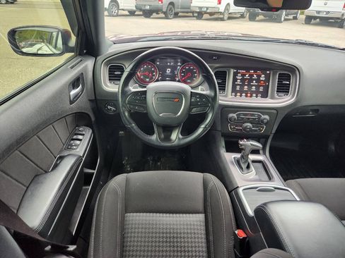 Used 2021 Dodge Charger SXT w/ Cold Weather Package AWD/4WD image 17