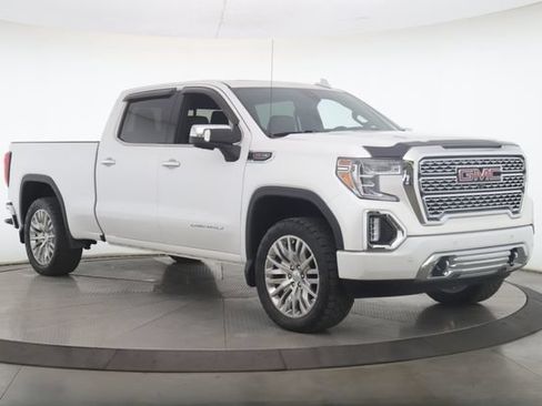 Used 2019 GMC Sierra 1500 Denali w/ Denali Ultimate Package AWD/4WD image 2