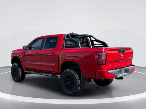 Used 2022 Nissan Frontier SV AWD/4WD image 4
