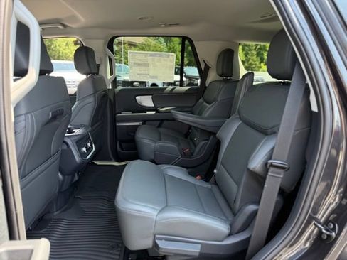 New 2027 Ford Expedition Active AWD/4WD image 17
