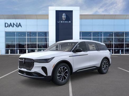 New 2025 Lincoln Nautilus Premier image 1