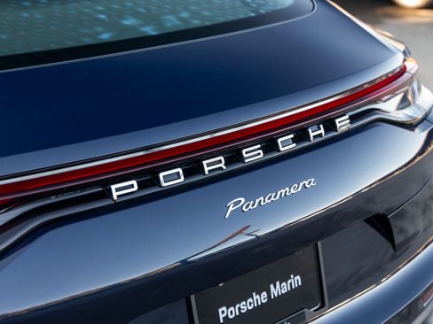 Certified 2022 Porsche Panamera image 19