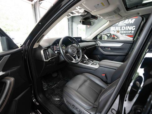 Used 2024 MAZDA CX-90 Plug-In Hybrid w/ Premium Pkg AWD/4WD image 8