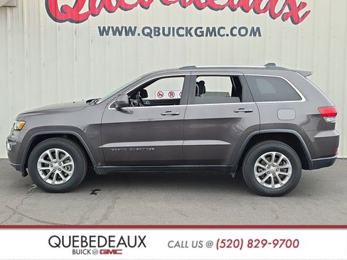 Used 2021 Jeep Grand Cherokee Laredo RWD image 4