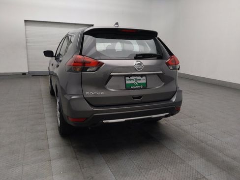 Used 2019 Nissan Rogue S FWD image 5