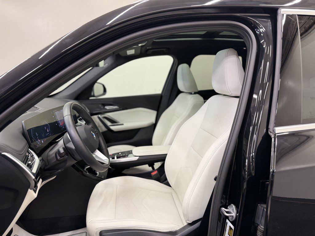 Used 2026 BMW X1 xDrive28i w/ Technology Package AWD/4WD image 7