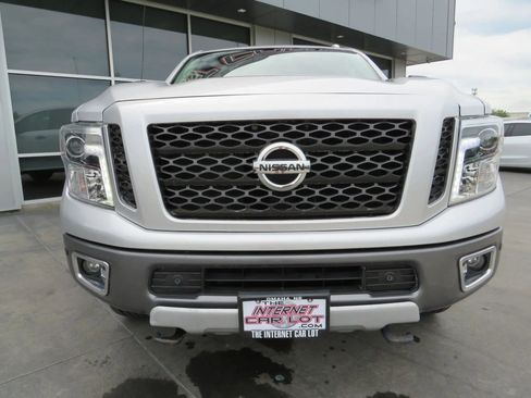 Used 2017 Nissan Titan PRO-4X image 2