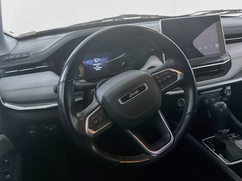 Used 2022 Jeep Compass Limited AWD/4WD image 18