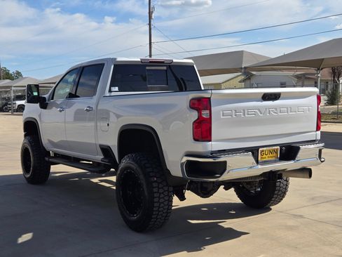 Certified 2020 Chevrolet Silverado 2500 LTZ w/ LTZ Texas Edition AWD/4WD image 5