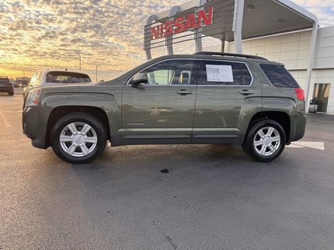 Used 2015 GMC Terrain SLT w/ Open Road Package image 2