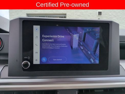 Certified 2025 Toyota Tacoma TRD Off-Road AWD/4WD image 18