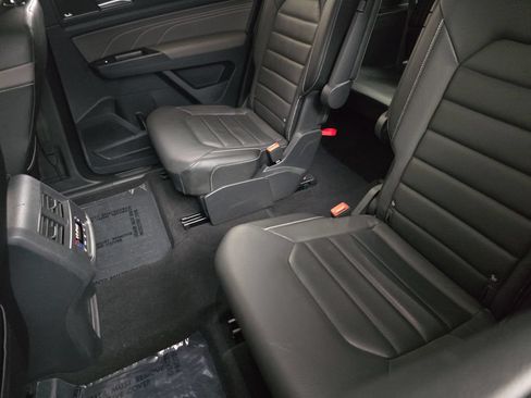 Used 2021 Volkswagen Atlas SEL Premium AWD/4WD image 18