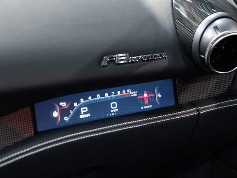 Certified 2023 Ferrari F8 Tributo RWD image 37