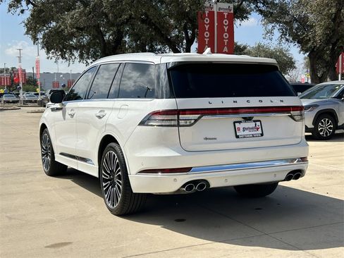 Used 2023 Lincoln Aviator Black Label image 10