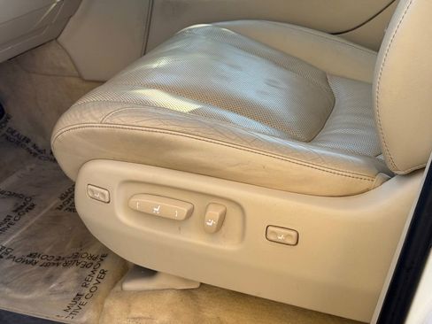 Used 2019 Lexus LX 570 4WD image 26