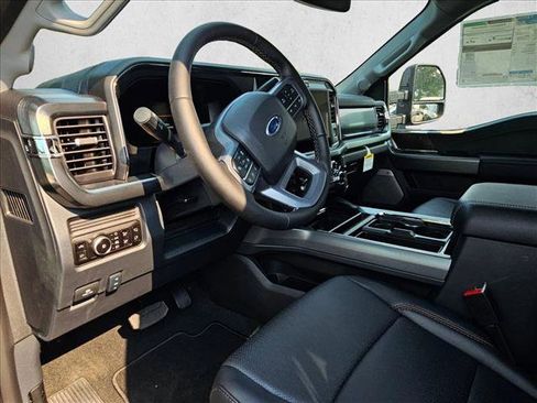 New 2025 Ford F350 Lariat w/ Lariat Ultimate Package image 3